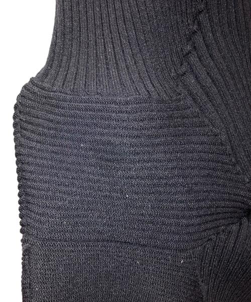 ISSEY MIYAKE（イッセイミヤケ）ISSEY MIYAKE (イッセイミヤケ) KONE KONE/変形ニットワンピース ブラック サイズ:2の古着・服飾アイテム