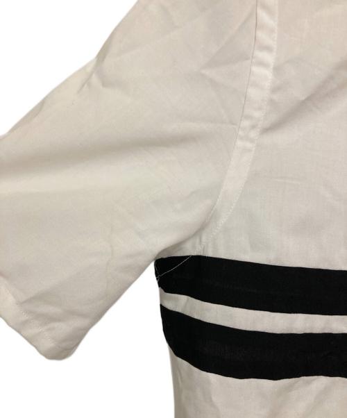KRIS VAN ASSCHE（クリス ヴァン アッシュ）KRIS VAN ASSCHE (クリス ヴァン アッシュ) ライン半袖シャツ ホワイト サイズ:44の古着・服飾アイテム