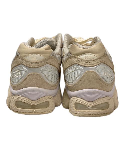 asics（アシックス）asics (アシックス) ENNOY (エンノイ) GEL-NIMBUS9 ベージュ サイズ:27cmの古着・服飾アイテム