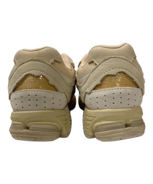 NEW BALANCE（ニューバランス）NEW BALANCE (ニューバランス) 2002ローカットスニーカー アイボリー サイズ:24.5cmの古着・服飾アイテム