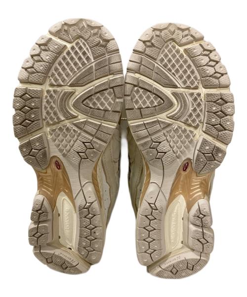 NEW BALANCE（ニューバランス）NEW BALANCE (ニューバランス) 2002ローカットスニーカー アイボリー サイズ:24.5cmの古着・服飾アイテム