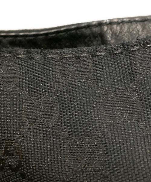 GUCCI（グッチ）GUCCI (グッチ) GGキャンバスショルダーバック ブラックの古着・服飾アイテム