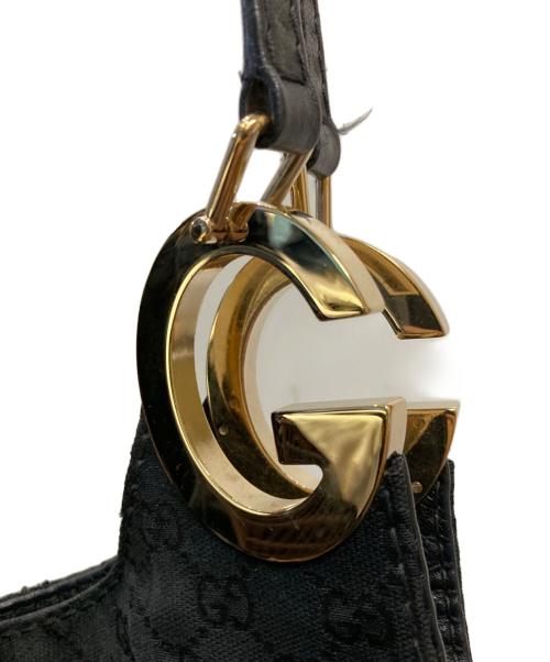 GUCCI（グッチ）GUCCI (グッチ) GGキャンバスショルダーバック ブラックの古着・服飾アイテム
