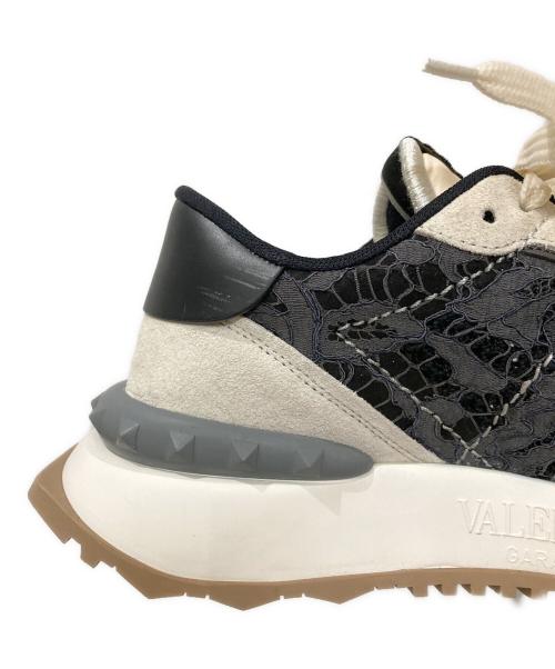 VALENTINO GARAVANI（ヴァレンティノ・ガラヴァーニ）VALENTINO GARAVANI (ヴァレンティノ・ガラヴァーニ) レースランナー/ローカットスニーカー ブラック サイズ:37の古着・服飾アイテム