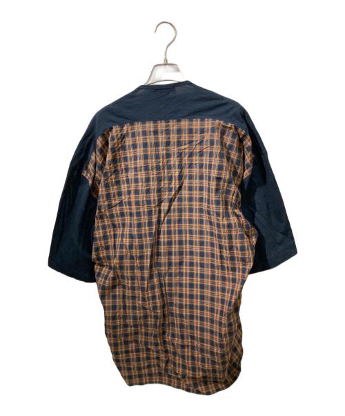 Vivienne Westwood man（ヴィヴィアン ウェストウッド マン）Vivienne Westwood man (ヴィヴィアン ウェストウッド マン) オーブ刺繍切替デザインTシャツ ネイビー×ブラウン サイズ:Freeの古着・服飾アイテム