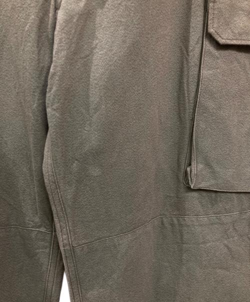 MAATEE&SONS（マーティーアンドサンズ）MAATEE&SONS (マーティーアンドサンズ) MILITARY TROUSERS オリーブ サイズ:2の古着・服飾アイテム