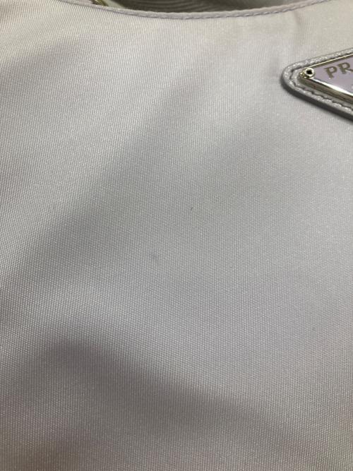 PRADA（プラダ）PRADA (プラダ) Re-Edition 2000 Re-Nylon ミニバッグ グレーの古着・服飾アイテム