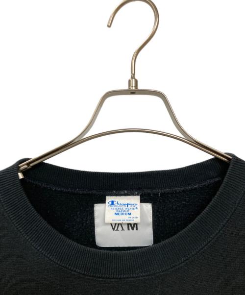 Champion（チャンピオン）Champion (チャンピオン) VARIOUS ARTISTS (ヴァリアス・アーティスト) UNDERCOVER (アンダーカバー) プリントスウェット ネイビー サイズ:Mの古着・服飾アイテム