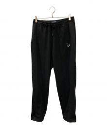FRED PERRY（フレッドペリー）の古着「トラックパンツ」｜ブラック