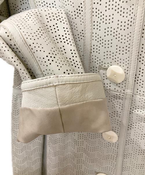 BALMAIN（バルマン）BALMAIN (バルマン) パンチングレザーコート ホワイト サイズ:Sの古着・服飾アイテム