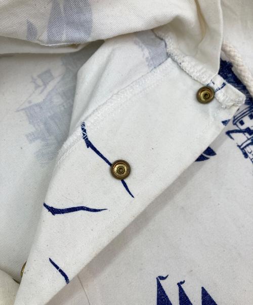 MICHIGAN RAG CO（ミシガンラグ）MICHIGAN RAG CO (ミシガンラグ) プリントフードジャケット ホワイト サイズ:Lの古着・服飾アイテム