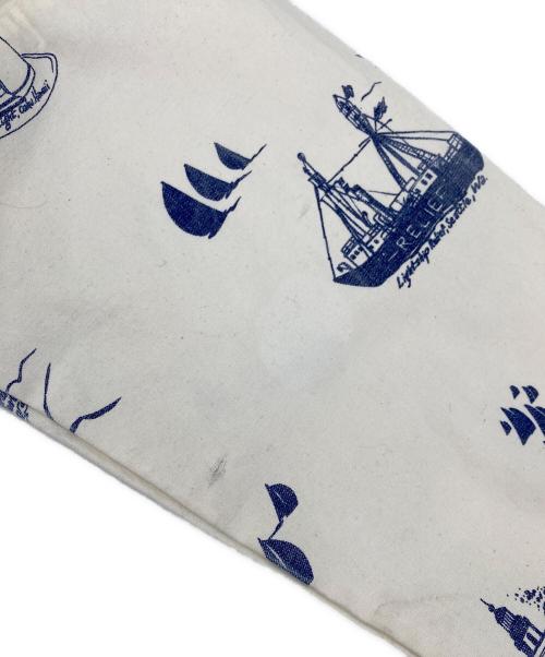 MICHIGAN RAG CO（ミシガンラグ）MICHIGAN RAG CO (ミシガンラグ) プリントフードジャケット ホワイト サイズ:Lの古着・服飾アイテム