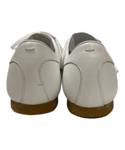 Maison Margiela（メゾンマルジェラ）Maison Margiela (メゾンマルジェラ) FEATHER LIGHT ホワイト サイズ:45の古着・服飾アイテム