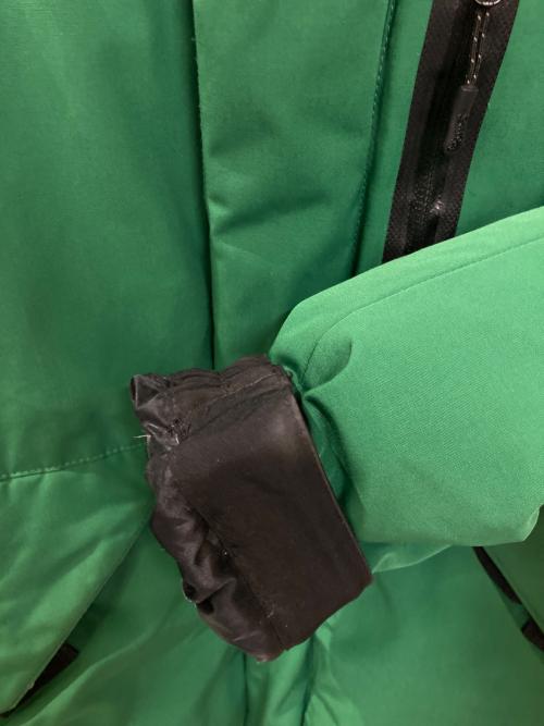 Schott（ショット）Schott (ショット) ダウンジャケット ブラック×グリーン サイズ:Lの古着・服飾アイテム