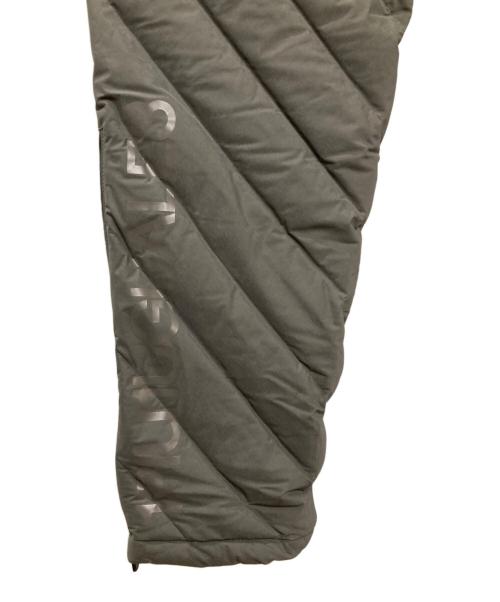 1piu1uguale3（ウノピュウノウグァーレトレ）1piu1uguale3 (ウノピュウノウグァーレトレ) GOLF DOWN PANTS グレー サイズ:5の古着・服飾アイテム