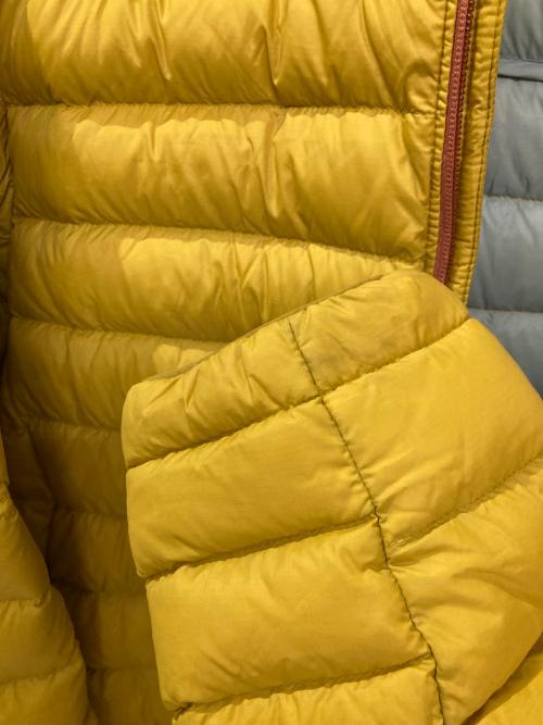 Patagonia（パタゴニア）Patagonia (パタゴニア) ダウンセーターフーディ イエロー サイズ:XLの古着・服飾アイテム