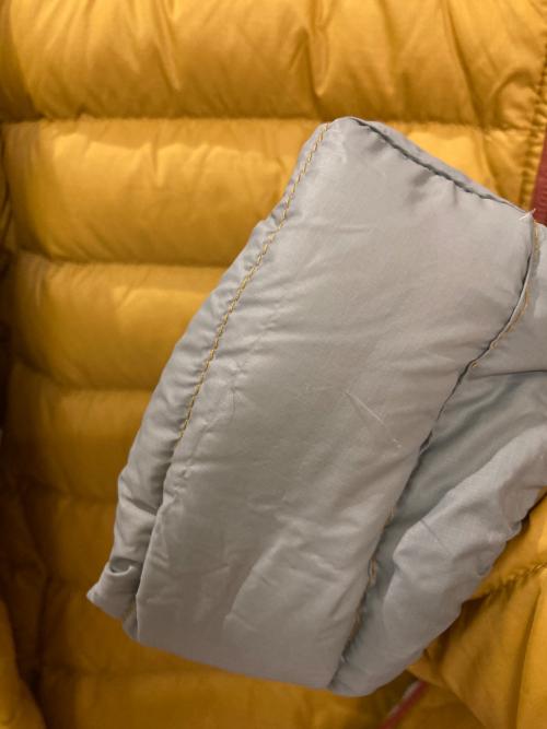 Patagonia（パタゴニア）Patagonia (パタゴニア) ダウンセーターフーディ イエロー サイズ:XLの古着・服飾アイテム