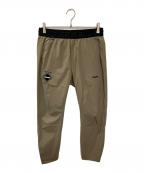 F.C.R.B.エフシーレアルブリストル）の古着「ストレッチライトウェイトリラックステーパードパンツ」｜ベージュ