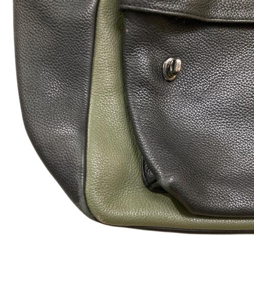 COACH（コーチ）COACH (コーチ) レザーデイパック ブラック×カーキの古着・服飾アイテム