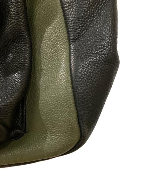 COACH（コーチ）COACH (コーチ) レザーデイパック ブラック×カーキの古着・服飾アイテム