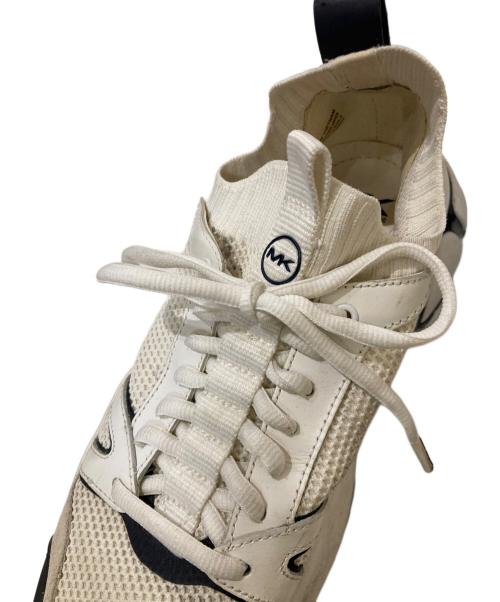 MICHAEL KORS（マイケル・コース）MICHAEL KORS (マイケル・コース) ミッドカットスニーカー ホワイト サイズ:7Mの古着・服飾アイテム