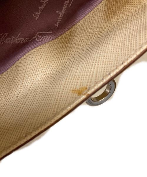 Salvatore Ferragamo（サルヴァトーレ フェラガモ）Salvatore Ferragamo (サルヴァトーレ フェラガモ) ガンチーニハンドバッグ ベージュの古着・服飾アイテム