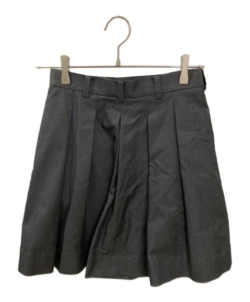 Vivienne Westwood RED LABEL（ヴィヴィアンウエストウッドレッドレーベル）Vivienne Westwood RED LABEL (ヴィヴィアンウエストウッドレッドレーベル) オーブボタンプリーツショートパンツ グレー サイズ:2の古着・服飾アイテム