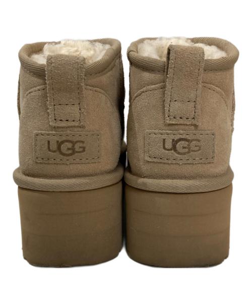 UGG（アグ）UGG (アグ) Classic Ultra Mini Platform / クラシック ウルトラミニ プラットフォーム ムートンブーツ ベージュ サイズ:23cmの古着・服飾アイテム
