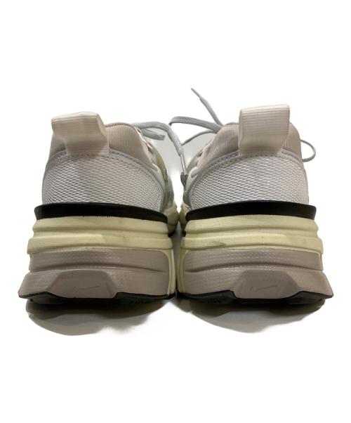 NIKE（ナイキ）NIKE (ナイキ) V2K RUN/ローカットスニーカー ホワイト サイズ:28cmの古着・服飾アイテム