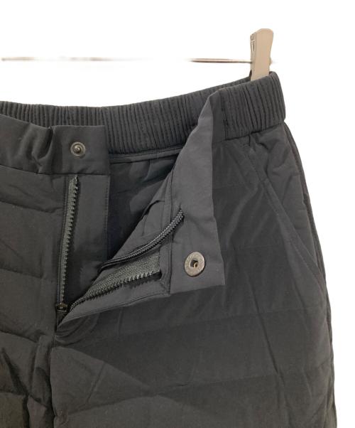 1piu1uguale3（ウノピュウノウグァーレトレ）1piu1uguale3 (ウノピュウノウグァーレトレ) 4WAY RIB ZIP PT DOWN / ダウンパンツ ブラック サイズ:4の古着・服飾アイテム