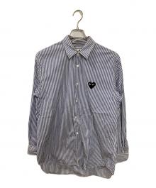 PLAY COMME des GARCONS（プレイコムデギャルソン）の古着「Stripe Shirt With Black Emblem Pattern A」｜ブルー