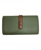 LOEWEロエベ）の古着「バーティカルウォレット ラージ」｜グリーン