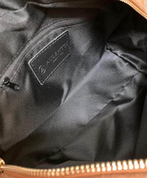 AULENTTI（オウレンティ）AULENTTI (オウレンティ) SUEDE BOSTON BAG ブラウンの古着・服飾アイテム