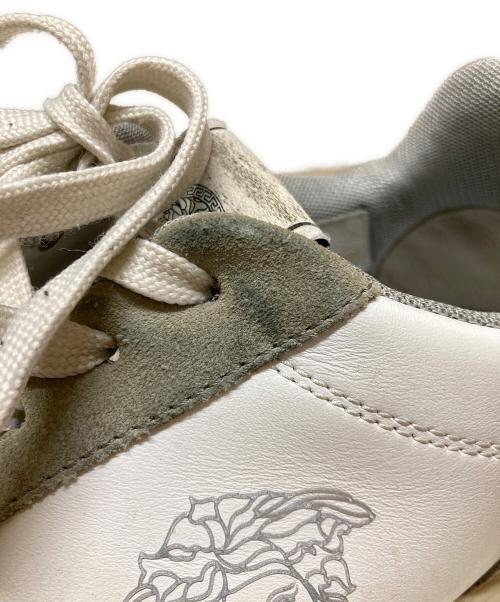 VERSACE（ヴェルサーチェ）VERSACE (ヴェルサーチェ) Medusa Logo Suede Leather Sneakers ブラウン サイズ:42の古着・服飾アイテム