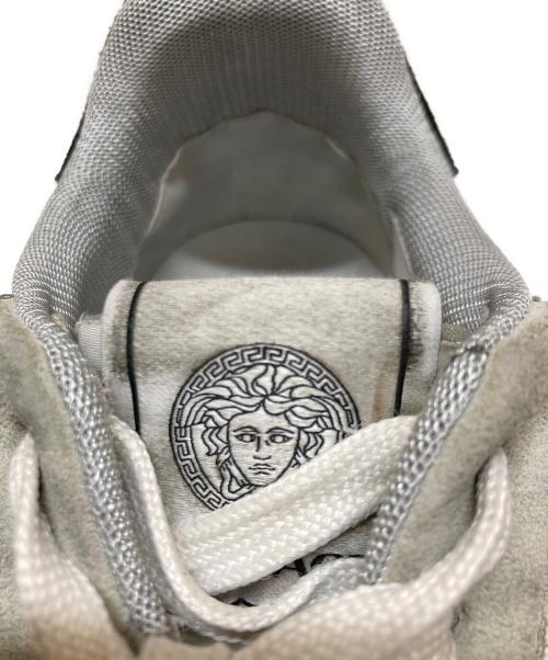 VERSACE（ヴェルサーチェ）VERSACE (ヴェルサーチェ) Medusa Logo Suede Leather Sneakers ブラウン サイズ:42の古着・服飾アイテム