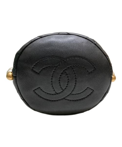 CHANEL（シャネル）CHANEL (シャネル) フェイクパールチェーンショルダーバッグ ブラックの古着・服飾アイテム