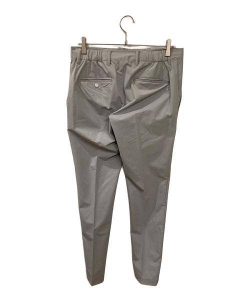 1piu1uguale3（ウノピュウノウグァーレトレ）1piu1uguale3 (ウノピュウノウグァーレトレ) STRAIGHT PT/ゴルフパンツ グレー サイズ:4の古着・服飾アイテム