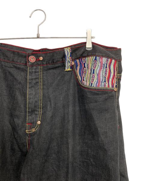 Coogi（クージー）Coogi (クージー) 古着　3D刺繍バギーデニムパンツ ブラック サイズ:W44の古着・服飾アイテム