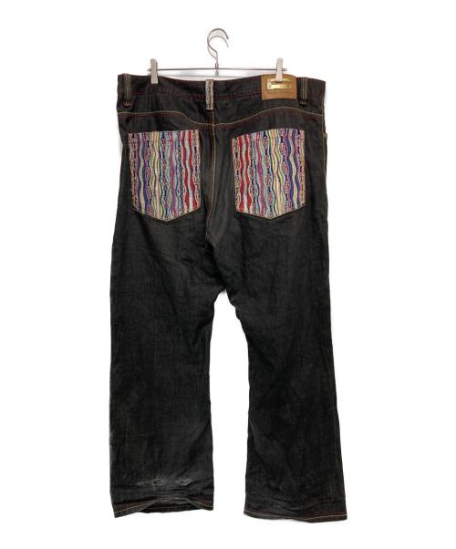Coogi（クージー）Coogi (クージー) 古着　3D刺繍バギーデニムパンツ ブラック サイズ:W44の古着・服飾アイテム