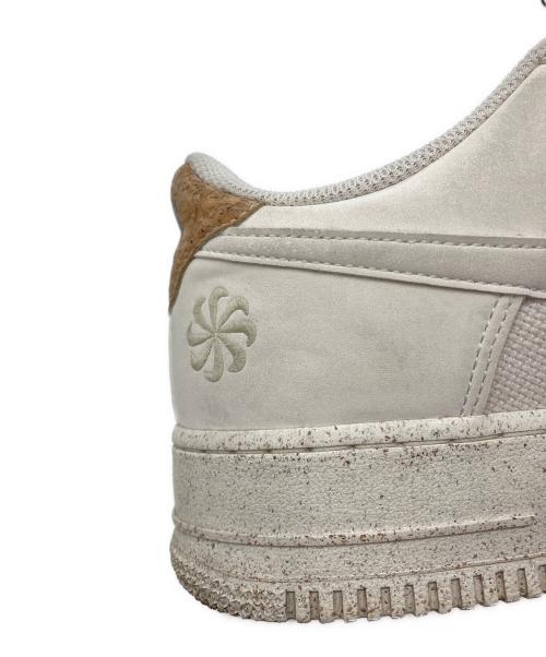 NIKE（ナイキ）NIKE (ナイキ) AIR FORCE 1 07 LV8 ホワイト サイズ:27の古着・服飾アイテム