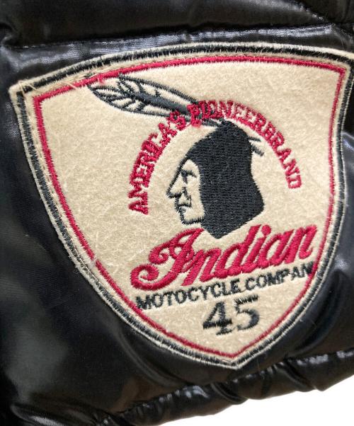 INDIAN MOTORCYCLE（インディアンモーターサイクル）INDIAN MOTORCYCLE (インディアンモーターサイクル) ワッペンダウンジャケット ブラック サイズ:Lの古着・服飾アイテム
