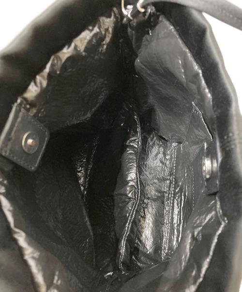 CABaN by Patricia Urquiola（キャバン バイ パトリシア ウルキオラ）CABaN by Patricia Urquiola (キャバン バイ パトリシア ウルキオラ) スモールサテンポシェット ブラックの古着・服飾アイテム