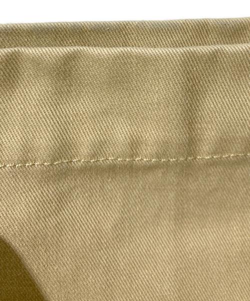 CAHLUMN（カウラム）CAHLUMN (カウラム) TC Twill 1 Tuck Pants / ツイルワンタックパンツ チノパン ベージュ サイズ:Lの古着・服飾アイテム