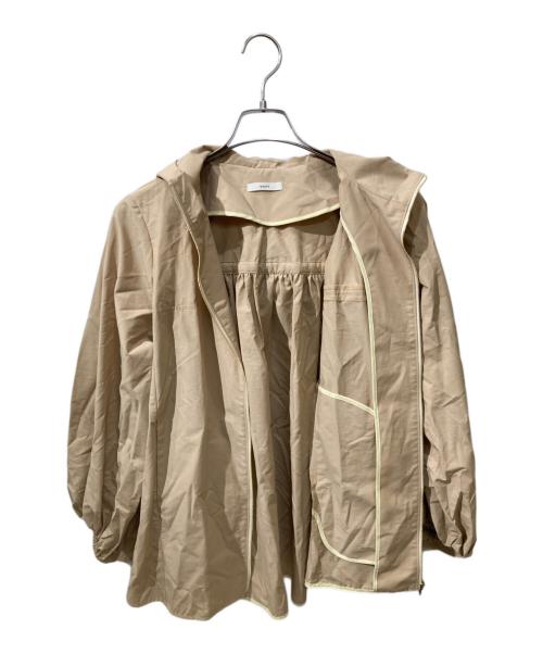 YORI（ヨリ）YORI (ヨリ) バックギャザーマウンテンパーカー ベージュ サイズ:Fの古着・服飾アイテム