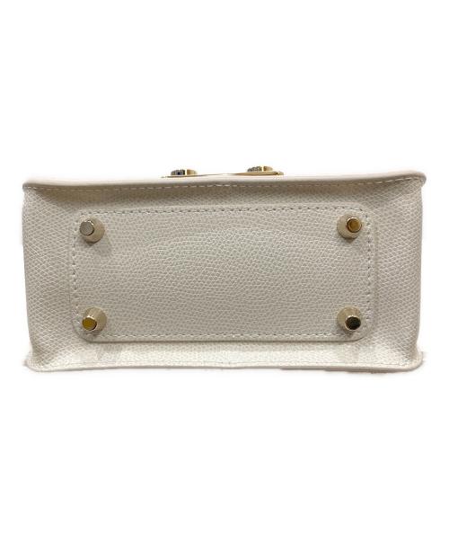 FURLA（フルラ）FURLA (フルラ) メトロポリスショルダーバッグ ホワイトの古着・服飾アイテム