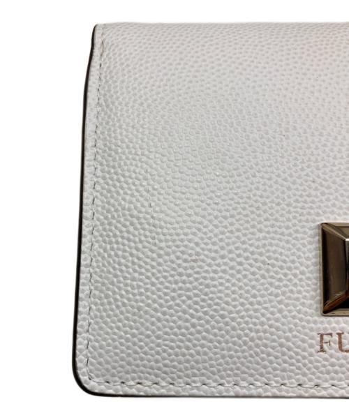 FURLA（フルラ）FURLA (フルラ) 2つ折り財布 ホワイトの古着・服飾アイテム