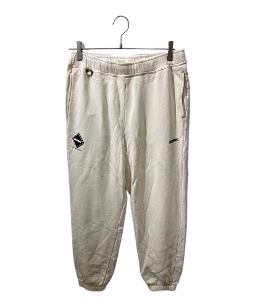 F.C.R.B.（エフシーレアルブリストル）F.C.R.B. (エフシーレアルブリストル) EMBLEM SWEAT PANTS ベージュ サイズ:Sの古着・服飾アイテム