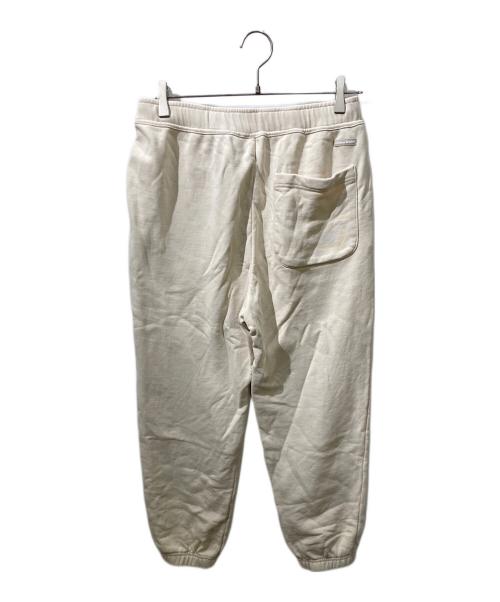 F.C.R.B.（エフシーレアルブリストル）F.C.R.B. (エフシーレアルブリストル) EMBLEM SWEAT PANTS ベージュ サイズ:Sの古着・服飾アイテム