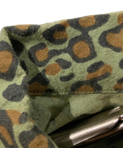 South2 West8（サウスツー ウエストエイト）South2 West8 (サウスツー ウエストエイト) アニマル柄ハンティングシャツ カーキ サイズ:Sの古着・服飾アイテム