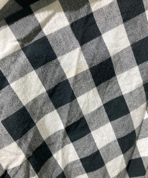 慈雨（ジウ）慈雨 (ジウ) ギンガムチェックサルエルパンツ ホワイト×ブラック サイズ:Mの古着・服飾アイテム